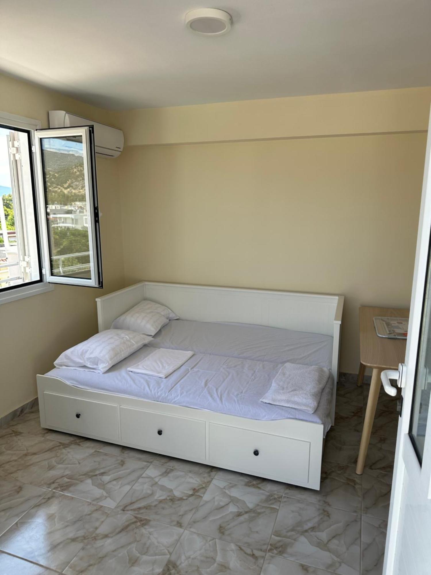 Eretria Apartment Екстериор снимка